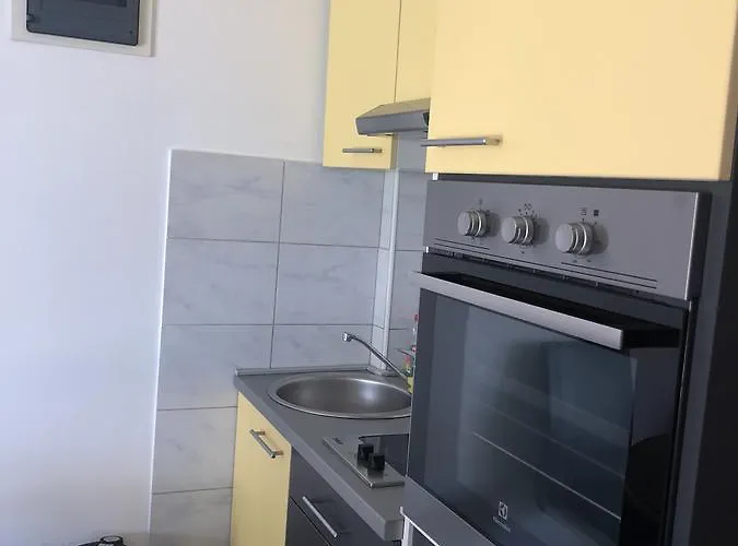 아파트 Nina 시베니크